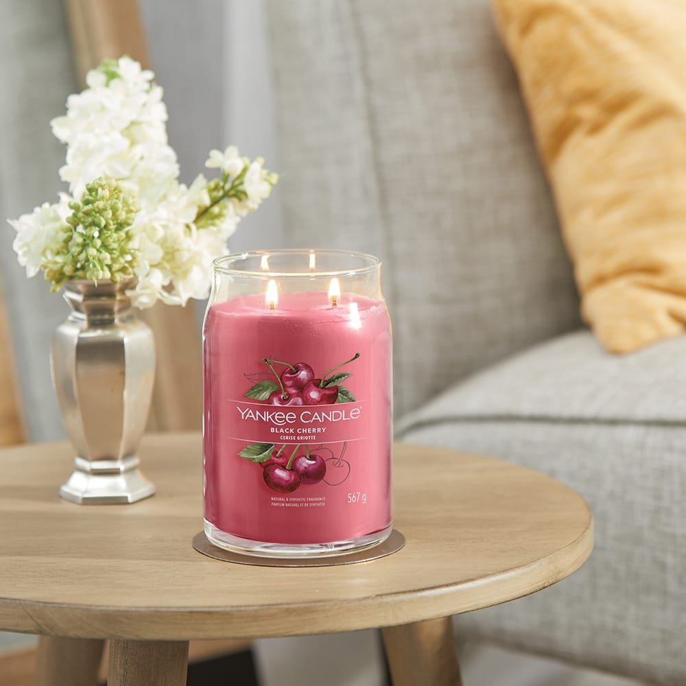 Yankee Candle – Black Cherry Signature Large Jar 567 g – Duftkerze