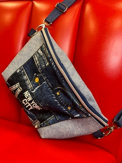 CrossBody Bag hellblau "New York City " Handmade in Hessen, stark limitiert