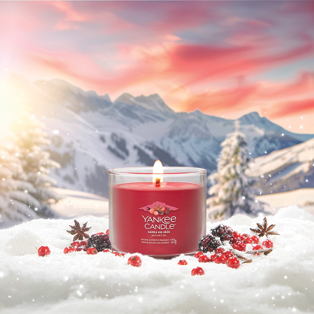 Santa on Skis – Signature Small Tumbler Duftkerze 122g