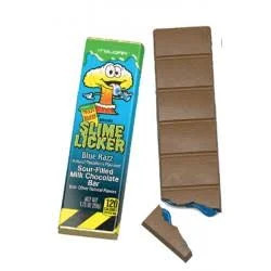 Toxic Waste Slime Licker Blue Razz Sour Filled Milk Chocolate Bar 50g MHD 6.9.2026